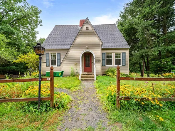 32 Woodbury Street, Keene, NH 03431