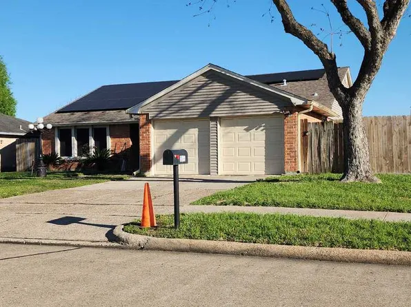 10135 Shell Rock Rd, La Porte, TX 77571