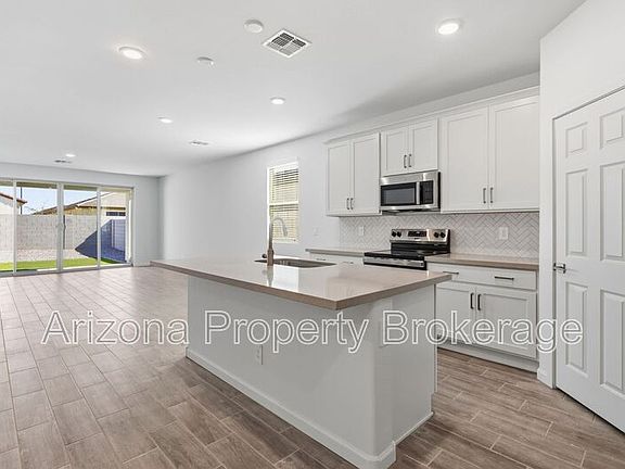 2nd image of 18252 W Avenida Del Sol