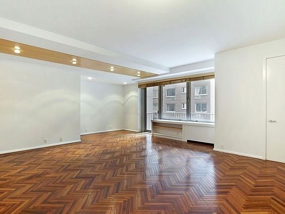 4th image of 216 East 47th Street #4b