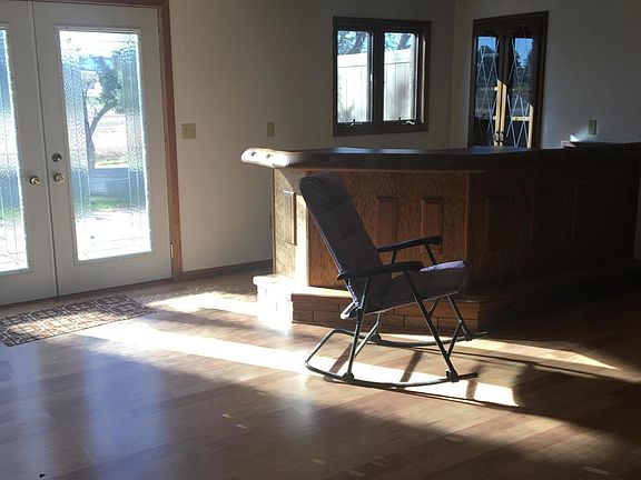 2nd image of 1829 Prairie Oak Dr