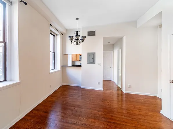 186 Wayne Street image 1 of 17