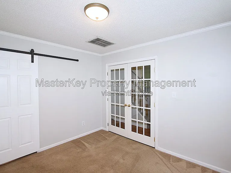 703 Swan Hill Ct — Photo 9
