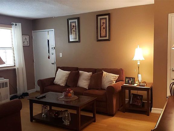3rd image of 6759A 136th St #A