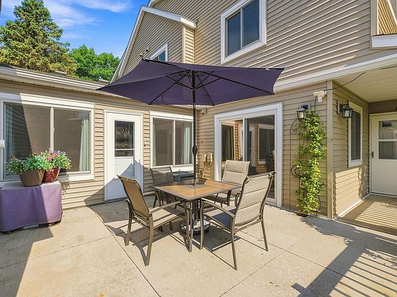 4th image of 2513 Wimbledon Pl