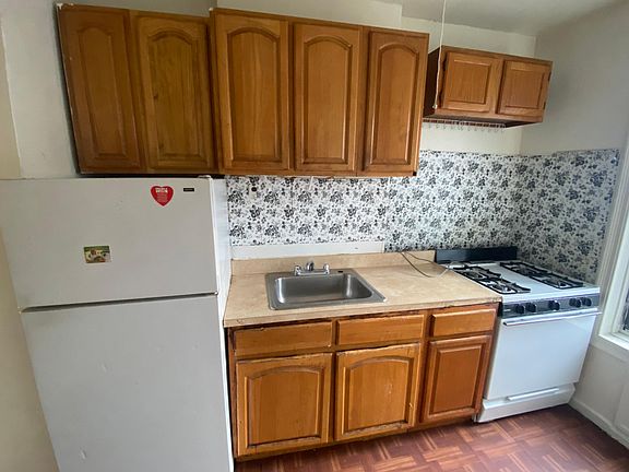 5th image of 4380 Furman Ave #4K