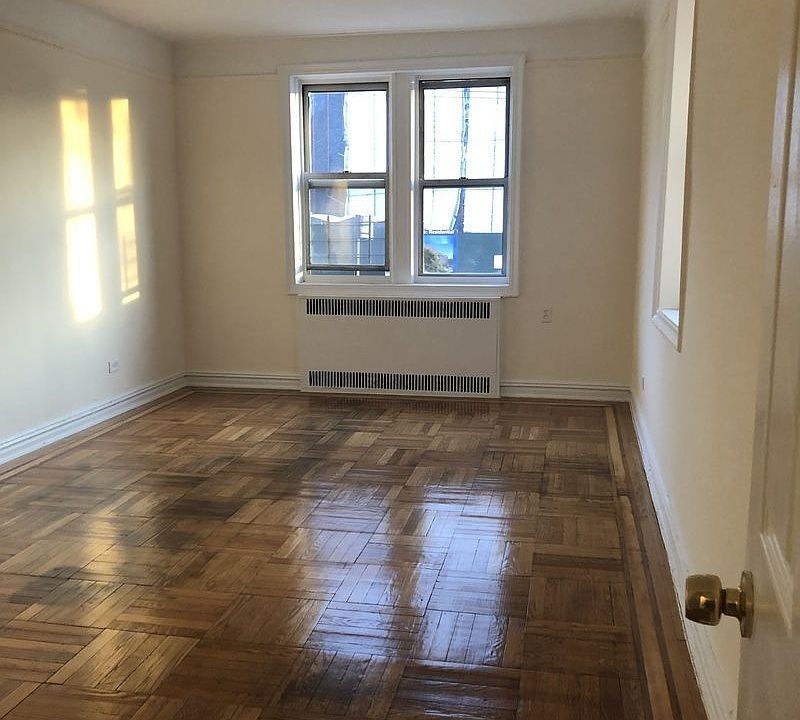 1st image of 6445 Booth St