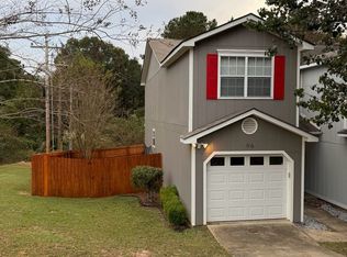 96 Woodfield Pl, Enterprise, AL 36330