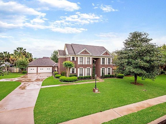 2nd image of 288 Timbercreek Dr