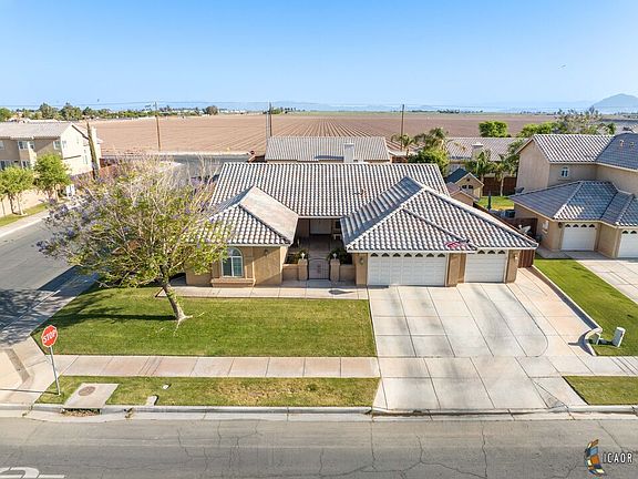 4th image of 2687 Sandalwood Dr