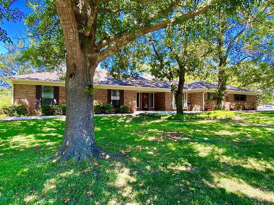 1st image of 198 River Hills Dr