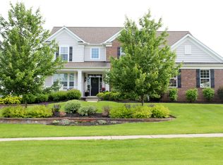 716 Walden Pond Cir, Hinckley, OH 44233