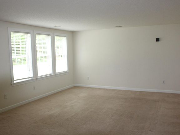 4th image of 149 Creek Rd