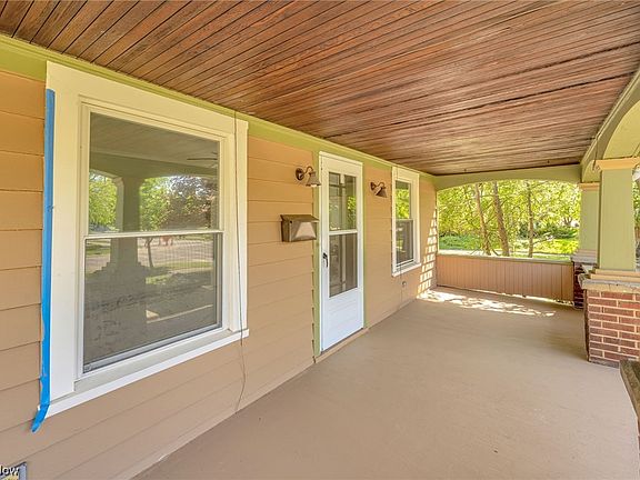 4th image of 175 Woodrow Ave