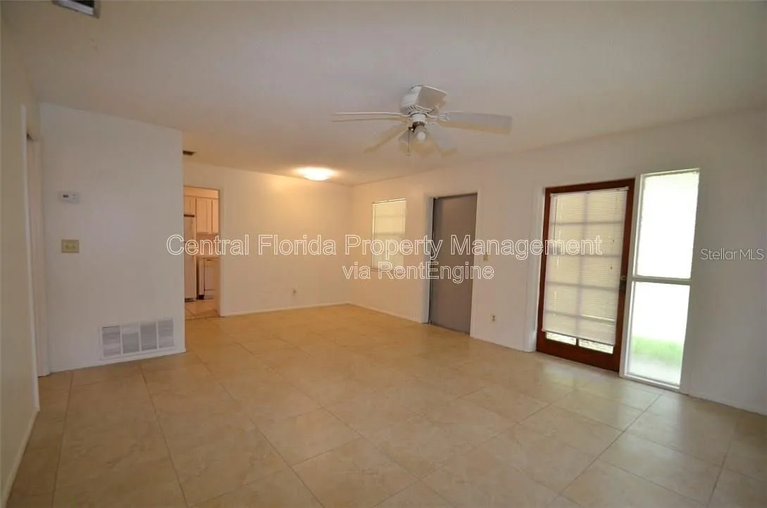 2 bed, 1.0 bath, 920 sqft, $1,199 — Photo 4