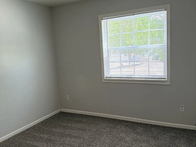 Foxfire West Apartments — Photo 91