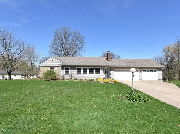 705 Knollwood Dr, Ashtabula, OH 44004