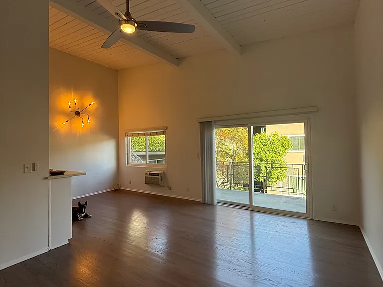 1709 N. Fuller Ave — Photo 36