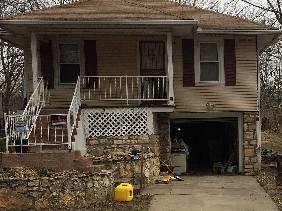 1st image of 2109 S 10th St