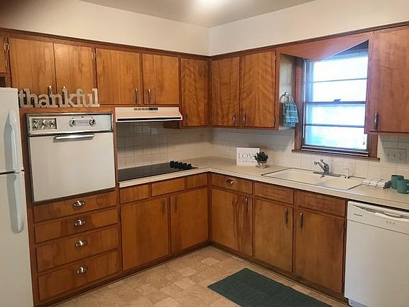 Bright Clean Kitchen