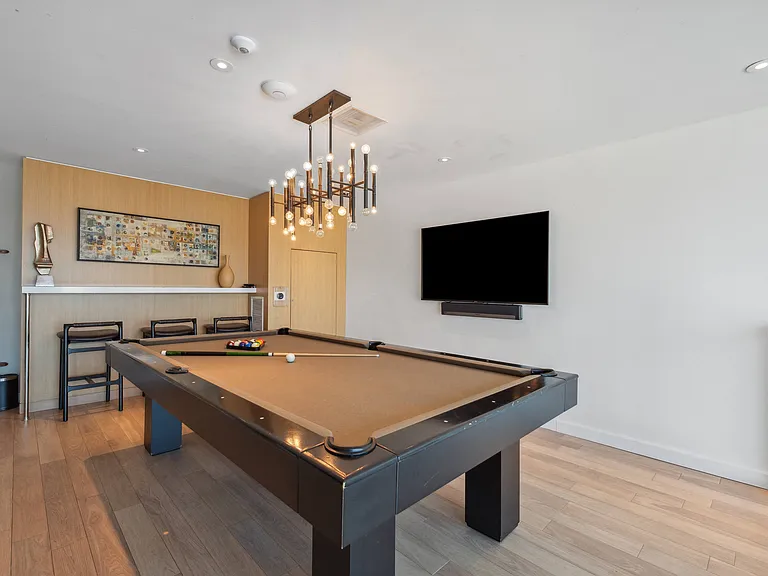 K1 Apartments — Photo 9