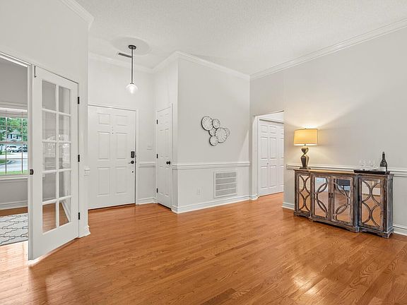 5th image of 5016 Rolling Meadows Dr