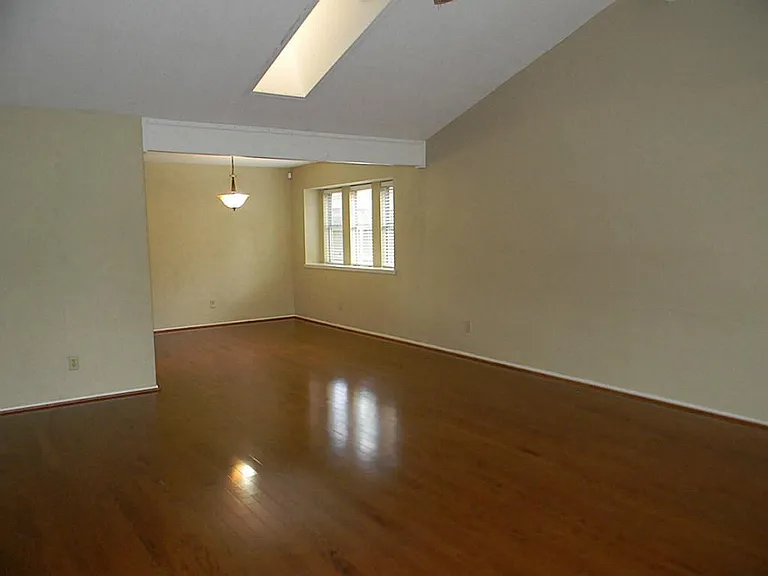 2754 Quarry Hill Rd — Photo 5