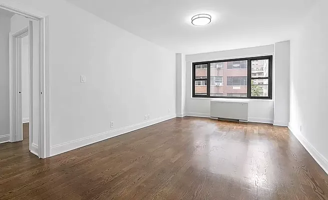 Rented by Douglas Elliman | media 14