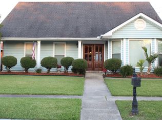 2201 N Starrett Rd, Metairie, LA 70003