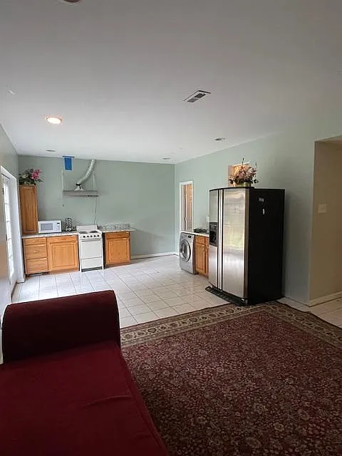 21100 Tulip Poplar Way — Photo 4