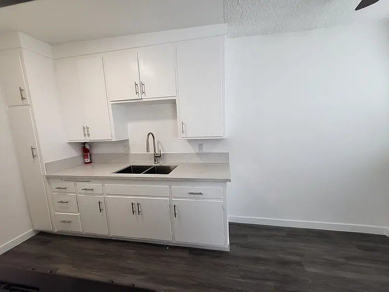 611 S Fir Ave — Photo 18