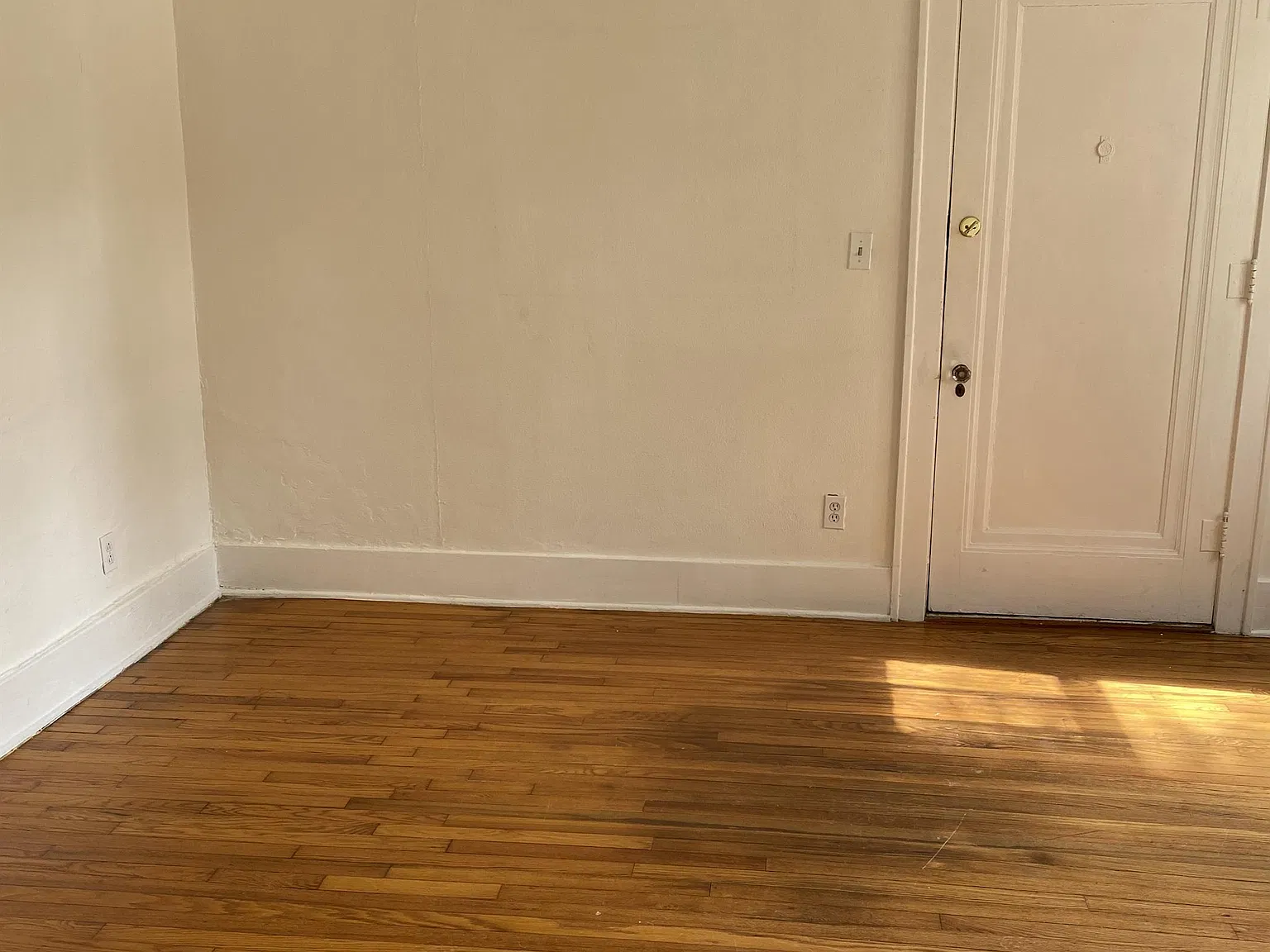 401 Niblick Way — Photo 3