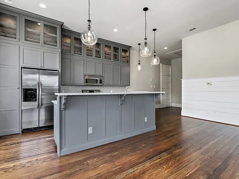 202 N Lbj Dr — Photo 21