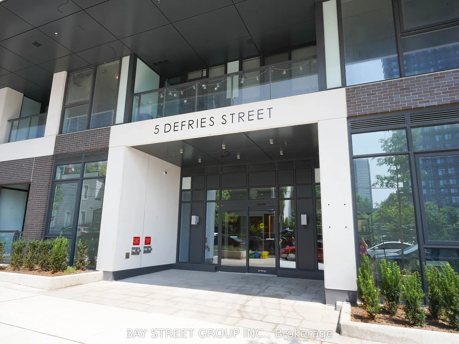 1 bed, $2,100 — Photo 2