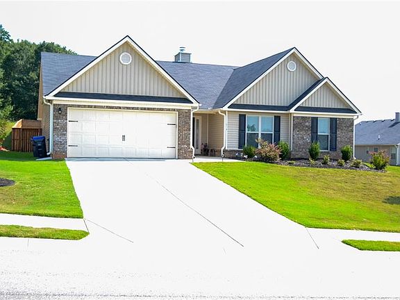 2nd image of 2116 Savannah Dr