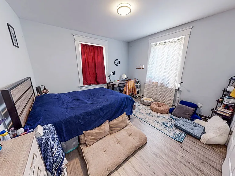 245 Whitney Ave #2L — Photo 10
