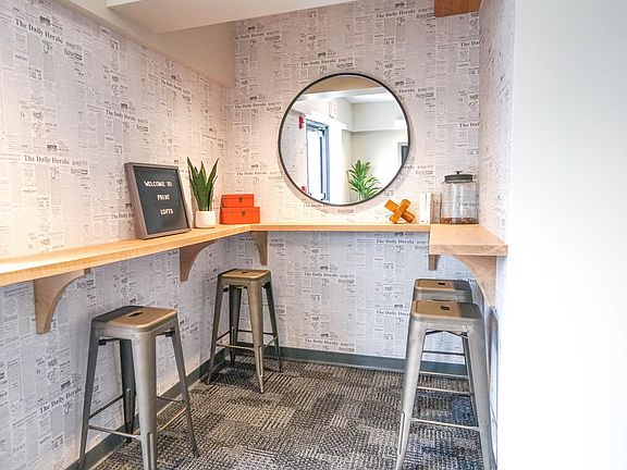 4th image of 129 Guild St #104