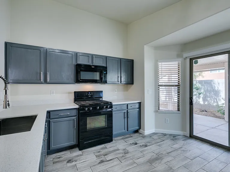 6763 Bison Creek St — Photo 12