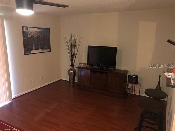 4th image of 154 Lewfield Cir