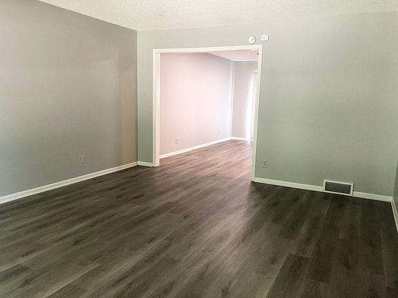 4th image of 8105 Bel Ray Dr #8103