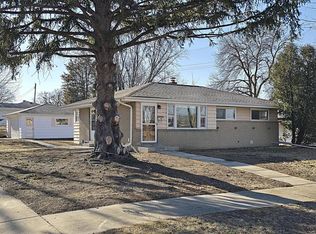 10805 W Fairmount Ave, Milwaukee, WI 53225