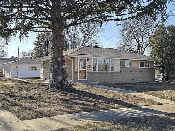 10805 West Fairmount AVENUE, Milwaukee, WI 53225