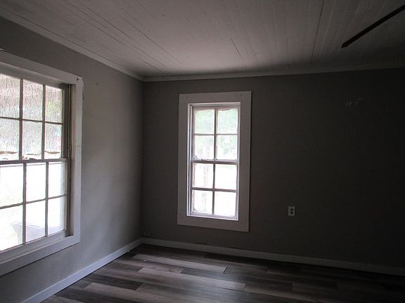 5th image of 2400 West Blvd