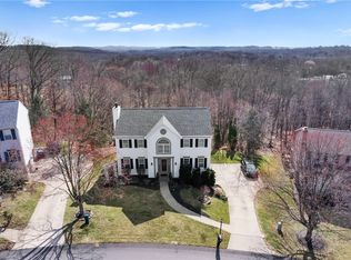 608 Golden Ridge Ct, Cranberry Township, PA 16066