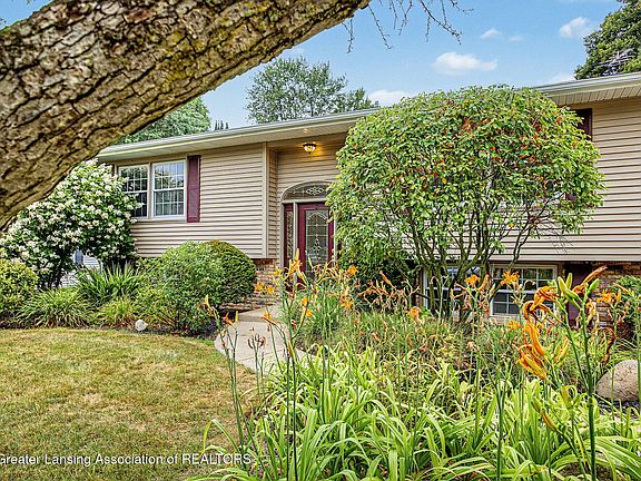 5th image of 2612 Brahms Ave