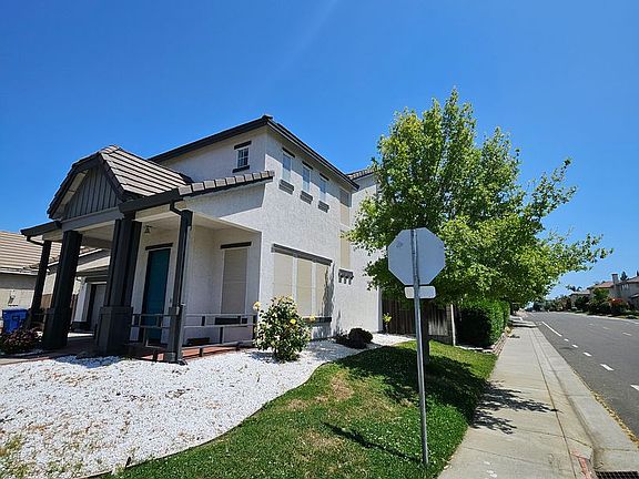 2nd image of 3754 Saintsbury Dr