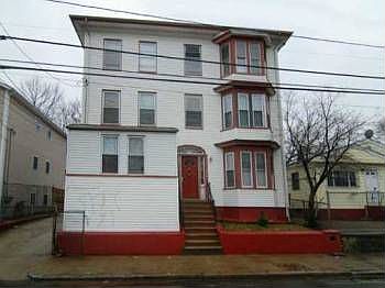 1st image of 136 Oxford St
