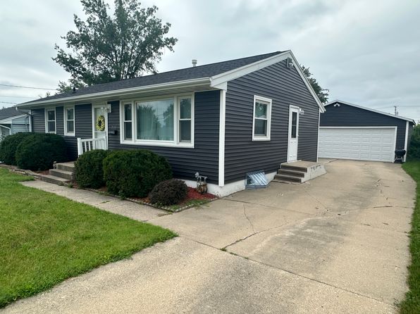 702 Grant Wood Dr SE