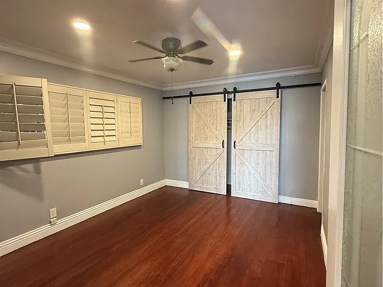 9031 Phyllis Ave #1 — Photo 5
