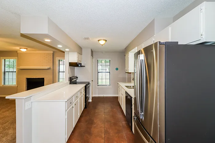 3016 Shade Tree Cv — Photo 8